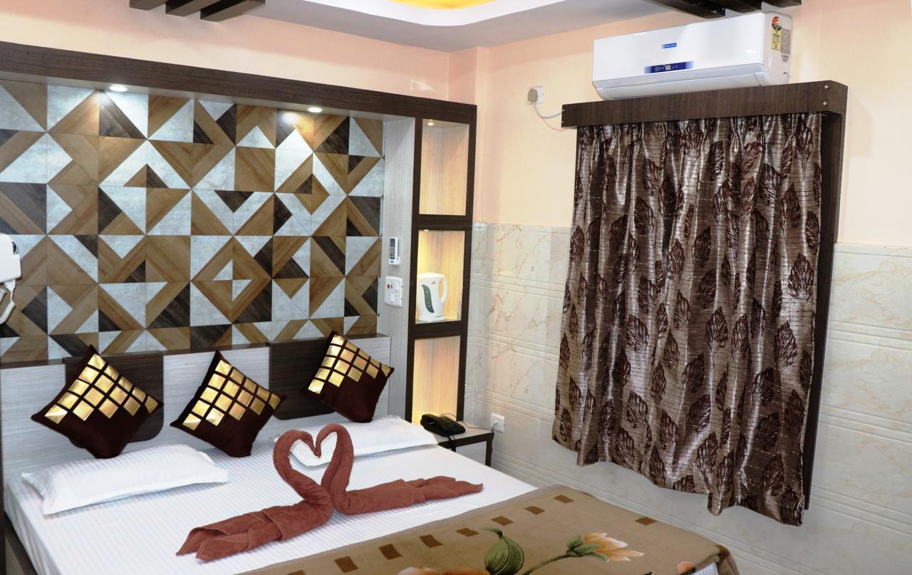 Hotel Prince B Guwahati Buitenkant foto